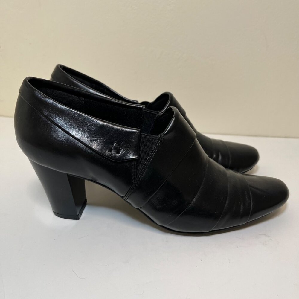 Studio Works Calgary Slip on Comfort Pleated Front Heels 8.5 Women's